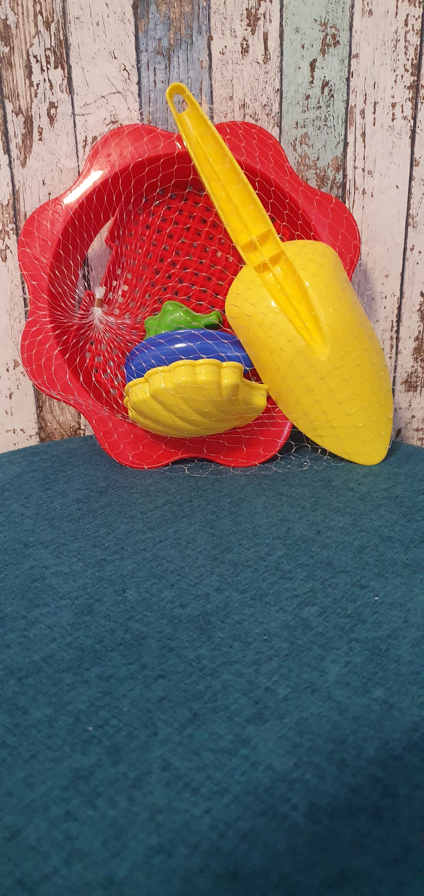 Sandsieb Set mit Schaufel und 3 Sandformen