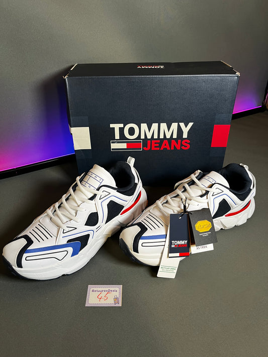 Tommy Leans Trekker 45