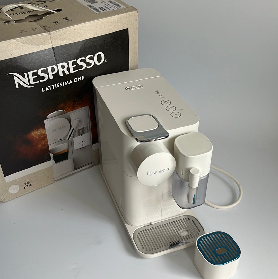 Nespresso Lattissma one